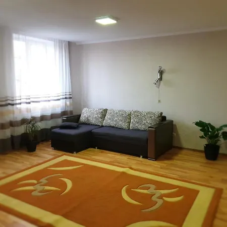 Аpartments On The Main Street Apartment Balti Exterior photo